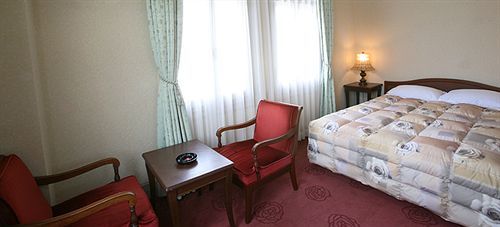 Takarazuka Hotel Hotel